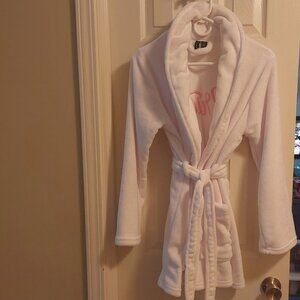 NWOT Cynthia Rowley White Bride Bridal Wedding Short Plush Robe Size Medium